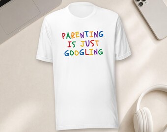 子育てはグーグル検索することだTシャツ、面白いミレニアル世代のママTシャツ