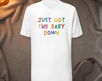 赤ちゃんを寝かしつけたばかりのTシャツ、睡眠不足のママのおもしろTシャツ