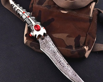 Arya Stark Catspaw Dagger | Valyrian Steel Replica | Dragon Bone Handle | Wedding or Birthday Gift for Him | Fantasy Cosplay & Display Piece