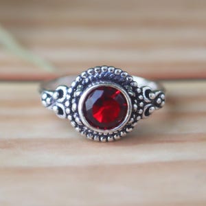 Red Garnet Ring Bold Statement: Boho Vintage Style Jewelry, Faceted Ruby Red Stone (Adjustable Size, Silver-Plated Alloy, Gift Ready)