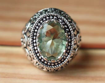 グリーンアメジストリング：ヴィンテージフローラルフィリグリー、オーバルプラシオライトジェムストーン、ソリッド925シルバー