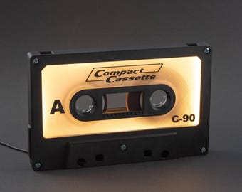 Stor kassettlampa - din mixtape full av minnen - lysande ljudkassett med LED