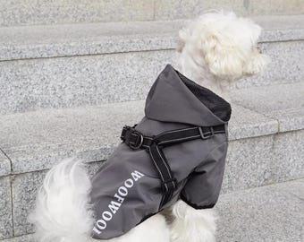 Impermeable para perros y chaleco reflectante para mascotas: duradero y elegante.