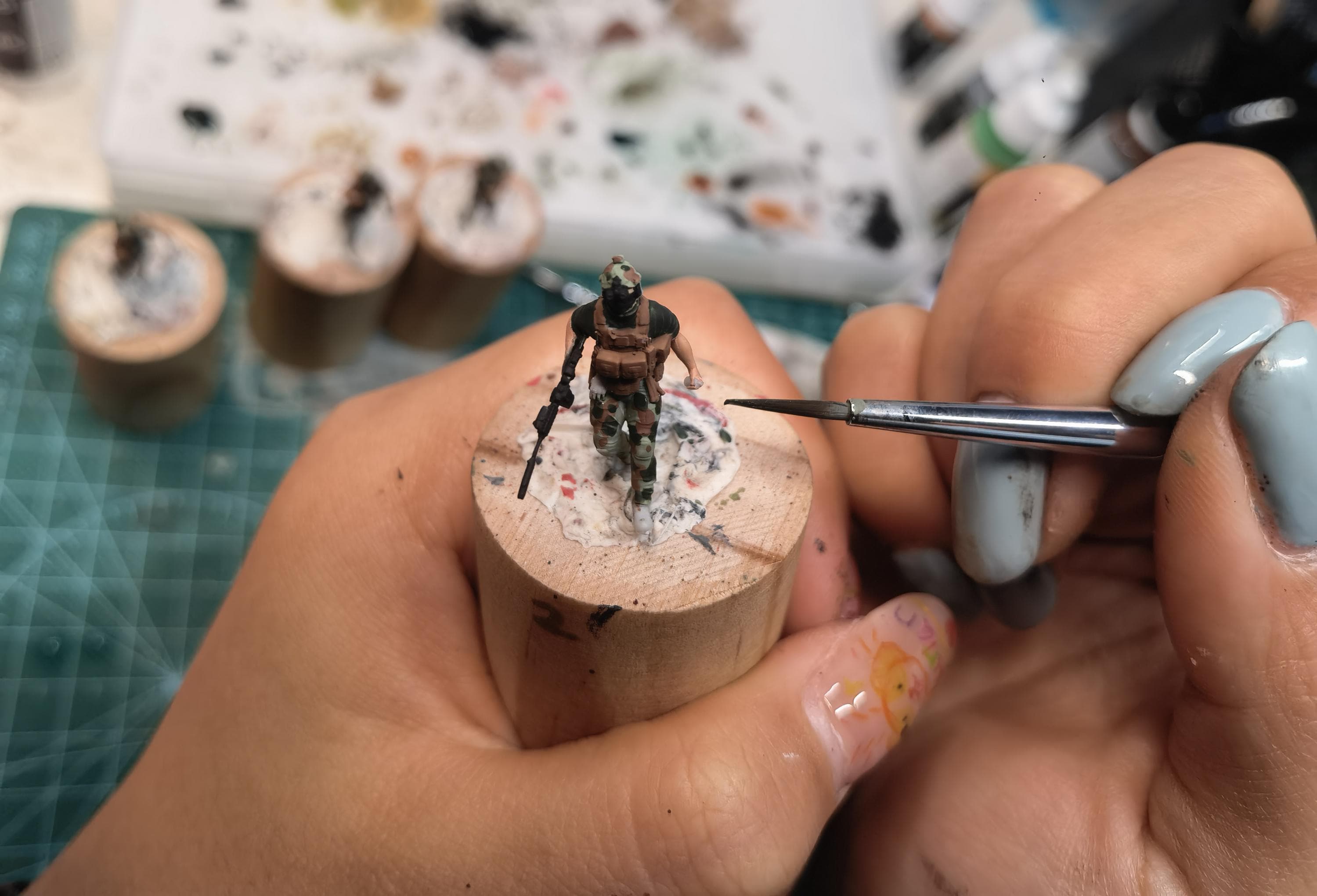 1/72 Scale Modern Special Forces Squad of 7 Figures and Military Dog ...