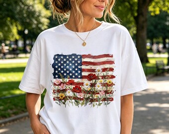 Maglietta per il 250° anniversario dell'America, maglietta patriottica con bandiera americana e fiori, maglietta per l'anniversario degli Stati Uniti 1776-2026, regalo per il Giorno dell'Indipendenza per le donne