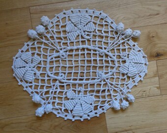 French crochet doily with 3D leaves and conkers, handmade fall decor