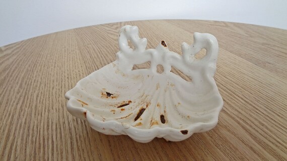 White Enamel Soap Dish With Scallop Edge Shell Shaped French White Enamel Soap Dish With Scallop