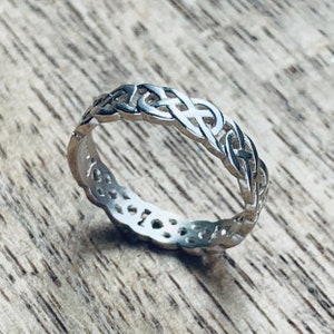 Sterling Silver Celtic Knot Ring. Made in my Workshop in Scotland Alba Cara Jewellery