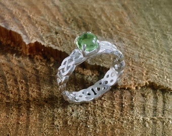 Recycled Sterling silver knot celtic ring