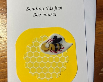 Handgemachte Karte mit Bienen: Thinking of You, Wabendesign