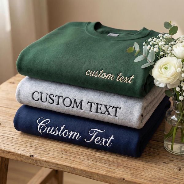 Personalisiertes Sweatshirt Bestickt, Custom Text Pullover mit EST Datum, Ärmel Initiale mit Herz, Individuelles Geschenk, Custom Embroidery