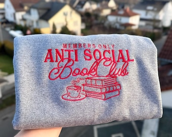 Members Only Anti Social Book Club Sweatshirt Bestickt, Bücherclub Name Pullover, Leseratte Geschenk, Custom Book Lover Crewneck mit Motto