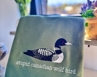 Besticktes Hockey Sweatshirt Rivalität, Lustiges Wolf Vogel Design, LGBT Fan Geschenk, Eishockey Pullover