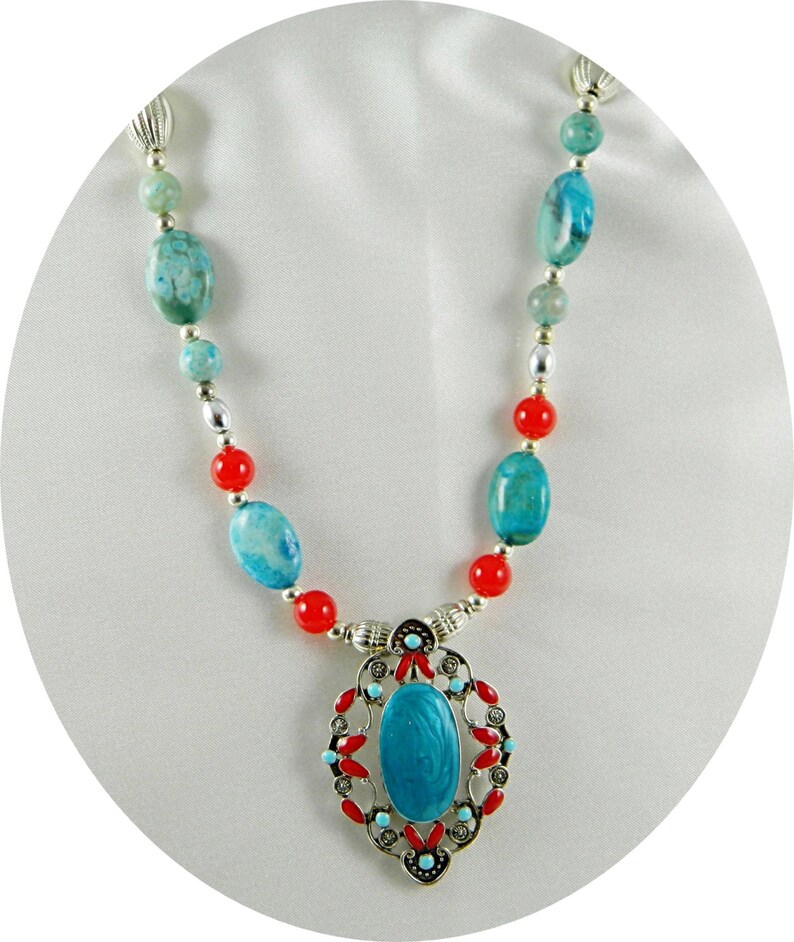 Pendant Turquoise Necklace Lobster Claw Clasp Silver Tone Red Western Turquoise Beaded