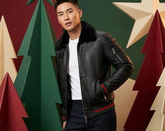 Men's Black Leather Bomber Jacket with Faux Fur Collar, Slim Fit Aviator Biker Coat, Ribbed Green Red Striped Cuffs, Winter Moto Streetwear