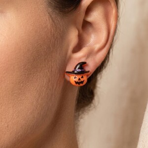 Funny Pumpkin Earring, Small Minimalist Halloween Stud, Resin Witch Hat Jewelry, Spooky Season Gift