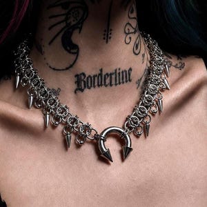 Spiked Chainmail Necklace - Silver O-Ring Collar, Gothic Arrow Pendant, Punk Statement Choker, Alt Edgy Jewelry