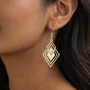Geometrische Goldohrringe, minimalistische quadratische Hängeohrringe für Damen, moderner Statement-Schmuck