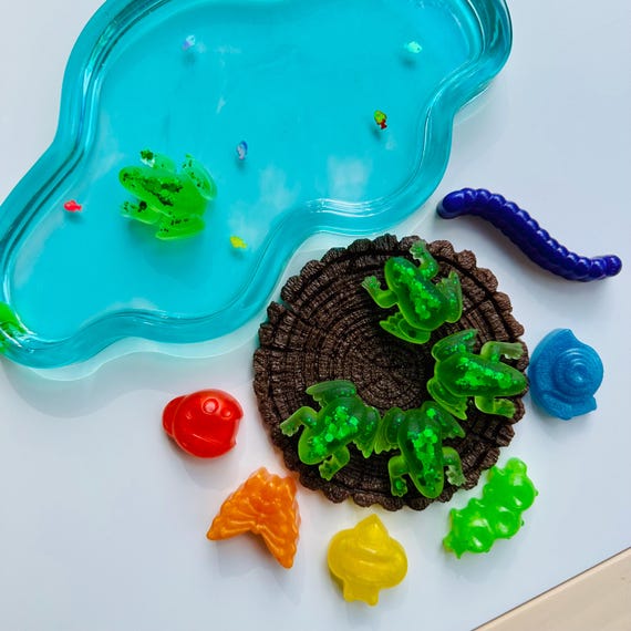 Five Little Speckled Frogs Resin Montessori Toy