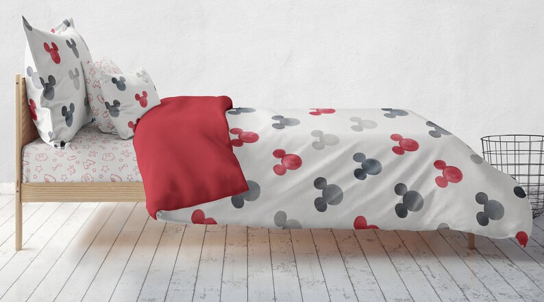 Toddler Bedding 3 Or 4 Piece Set Mickey Mouse Crib Bed