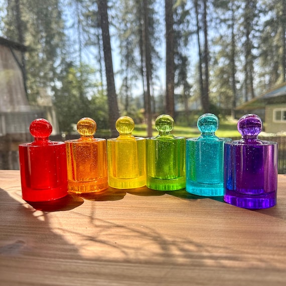 Resin Peg Dolls with Cups: Montessori Small World Play