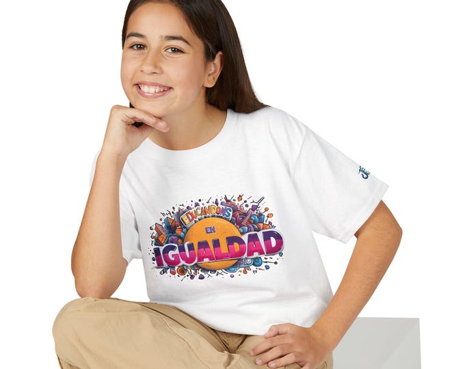 Igualdad Graphic Youth T-Shirt | Equality Spanish Text, Colorful Crowd Design, JPE Kids Edition