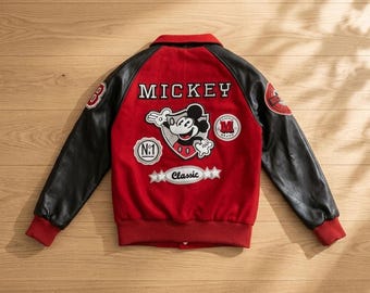 Chaqueta de cuero roja estilo universitario de Mickey Mouse (MJ) hecha a mano para hombres y mujeres.