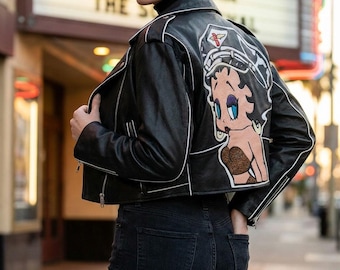 Chaqueta de cuero negra estilo motero, inspirada en Lady Boop de los años 90, hecha a mano por Bety, para hombre y mujer.