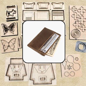 Puede incluir: Un tarjetero de cuero marrón que contiene una tarjeta de crédito American Express y un billete de diez dólares, rodeado de varias plantillas de corte de madera con formas como mariposas, flores y patrones geométricos para cuero.