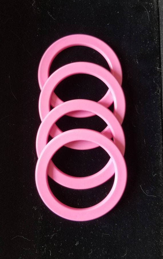 Set of 4 Pink Vintage Plastic Bangles - image 1