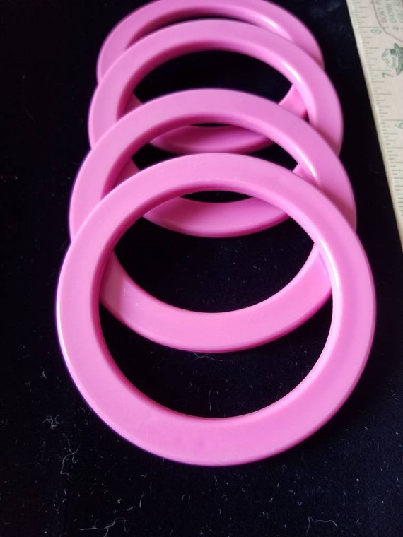 Set of 4 Pink Vintage Plastic Bangles - image 2