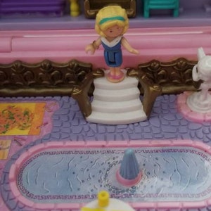 Polly Pocket – Polly In Paris – 1996 – Bluebird – Occasion