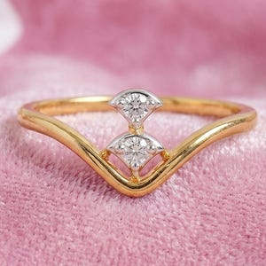 Dainty Chevron Diamond Ring in Solid Gold | V-Shaped Stacking Wedding Band | Minimalist Contour Engagement Ring | Gift for Her