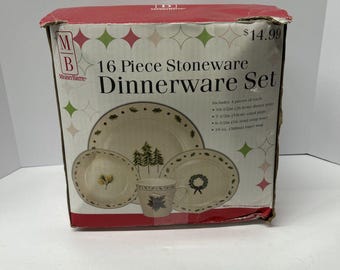 Merry Brite 16 Pc Christmas Stoneware Dinnerware Set Vintage Holiday Trees Box