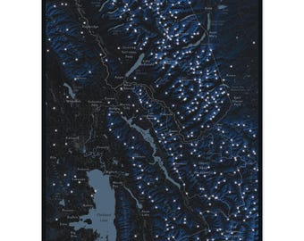 Cime Astrali – Corona delle Catene Continentali – Mappa murale con Montagna e Stelle del Cielo Notturno