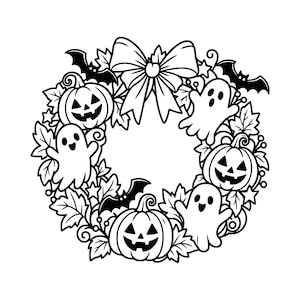 Può includere: Un'illustrazione in bianco e nero a tratto di una ghirlanda circolare con tre zucche di Halloween, tre fantasmi, due pipistrelli e varie foglie. Un grande fiocco decorativo è posizionato al centro nella parte superiore della composizione.