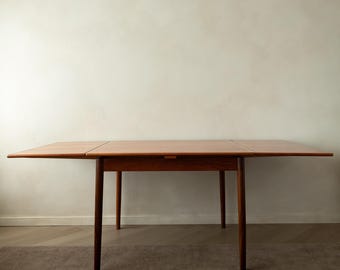 デンマークのモダンなチーク材の拡張可能なダイニング テーブル モデル 24、Ansager Møbler 作、1960 年代
