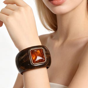 Chunky Resin Bangle Bracelet, Vintage Marbled Acrylic Cuff, Square Gold Bezel Gem Statement Bracelet, 70s Retro Gift for Her