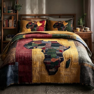 Könnte beinhalten: Rustikales Holzschild mit dem Text "Welcome to our home" in weißer Schrift. Das Schild hat eine Used-Optik und ein schlichtes, einladendes Design, ideal für den Eingangsbereich.