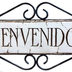 Bienvenido Unfinished Wood Word Cutout Spanish Welcome Sign 