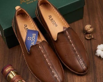 Mocasines de cuero marrón para hombre, hechos a mano / Zapatos tradicionales estilo Peshawari / Zapatos formales cómodos sin cordones / Calzado étnico para bodas