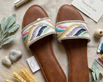 Women’s Embroidered Slide Sandals, Handmade Leather Slippers, Colorful Floral Boho Flats, Summer Casual Slip-On Sandals,