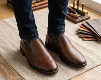 Mocassini eleganti da uomo in pelle marrone / Scarpe grandi fatte a mano / Scarpe classiche slip-on da uomo / Calzature etniche comode per matrimoni