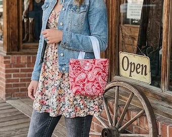 Paisley Bandana Quilted  Tote Bag-Cowgirl Handbag-Small Purse-Small Tote Bag-Small Lunch Bag-Reusable Gift Bag-Quilted Tote Bag
