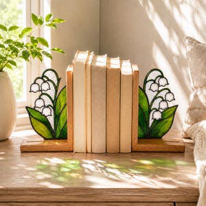 Lily of the Valley Glass Bookends, Cottagecore Bookshelf Decor, Reading Nook Accent, Book Lover Gift, Reader Gift, Home Library Shelf Decor