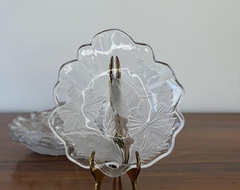 Vintage Savoir Vivre Frosted Glass Plates – Set of 4 | 8"