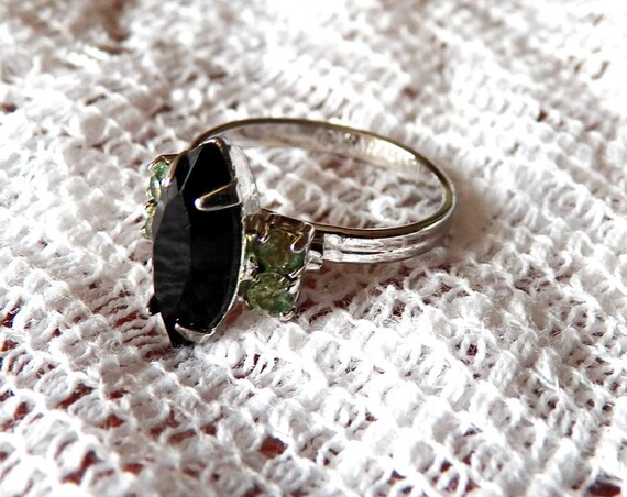 Lovely Sarah Coventry Marquise Cut Onyx Ring - image 3