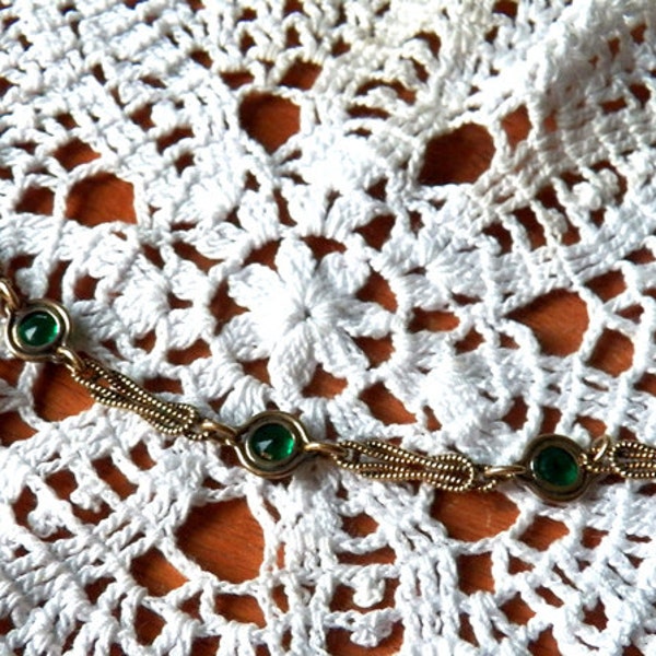 Dainty 'Sturdy' Emerald Rhinestone Bracelet