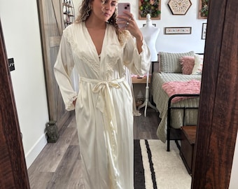 Vintage 1980s Victoria Secret Satin Ivory Bridal Getting Ready Robe