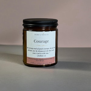 Candela cristiana / Coraggio / Regalo candela con versetto biblico / Candela della fede per donne / Cera d'api colata a mano / Regalo di incoraggiamento / Word & Wick Co.